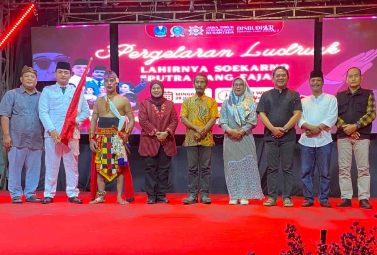 Lestarikan Budaya Lokal, Wiwin Sumrambah DPRD Jatim Gelar Ludruk di Jombang