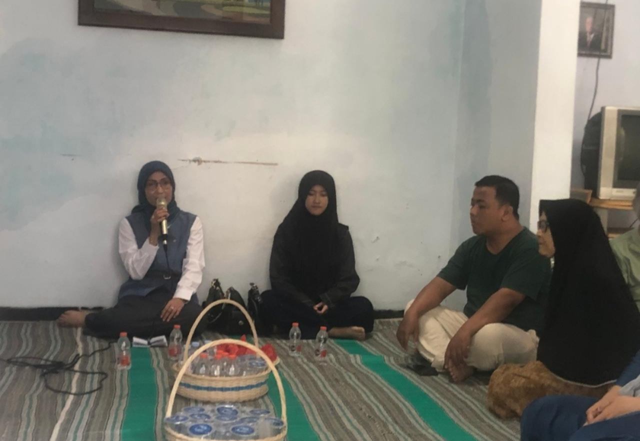 Program Pavingisasi Disambut Antusias, Ratih Damayanti: “Jaga Kebersihan, Rawat Hasil Pembangunan Ini”