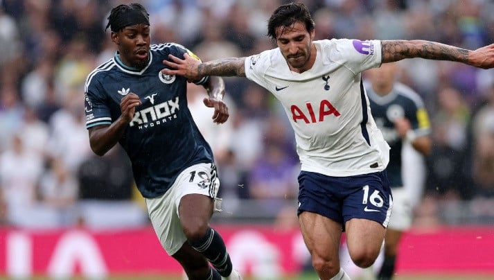 Tottenham Tumbang 0-2 dari Newcastle, The Lilywhites Masih Tanpa Poin