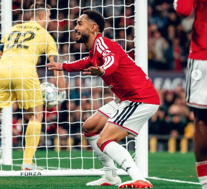 Manchester United Hancukan Sabah 4-0