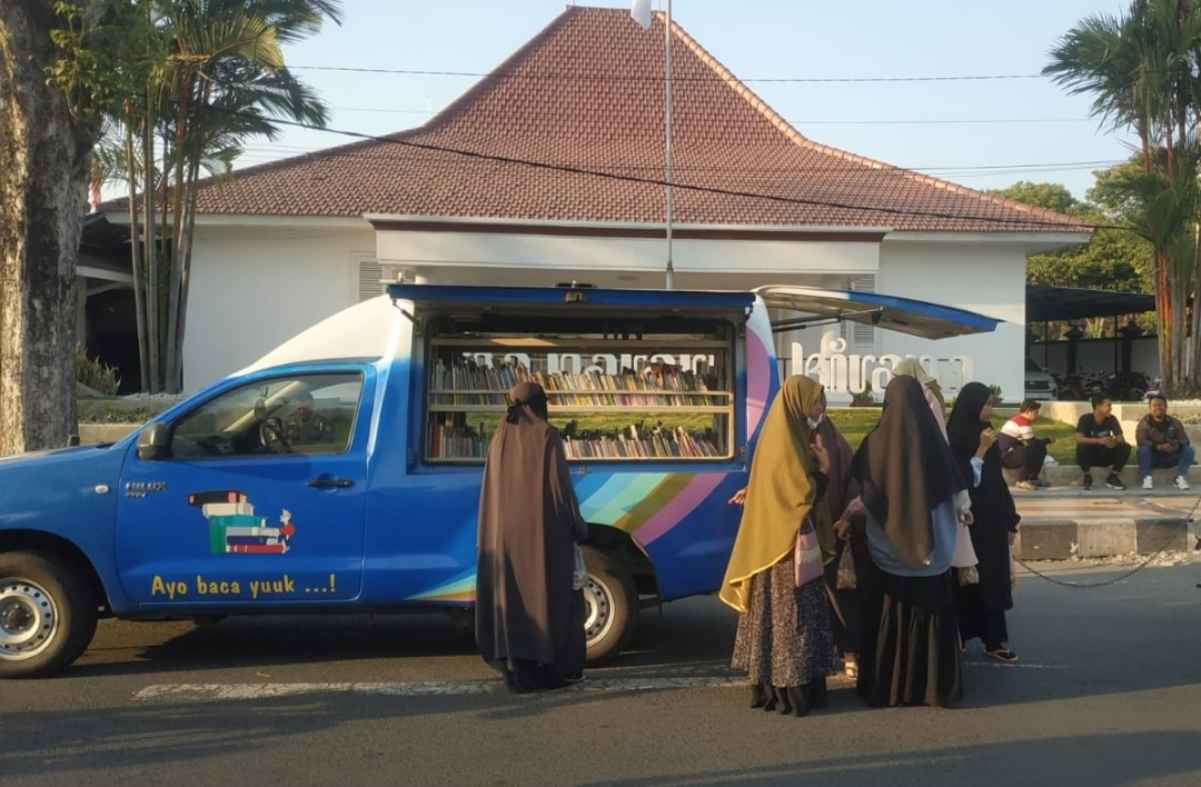 CFD Lumajang Jadi Panggung Literasi, Dua Mobil Perpustakaan Keliling Hadir Tiap Minggu