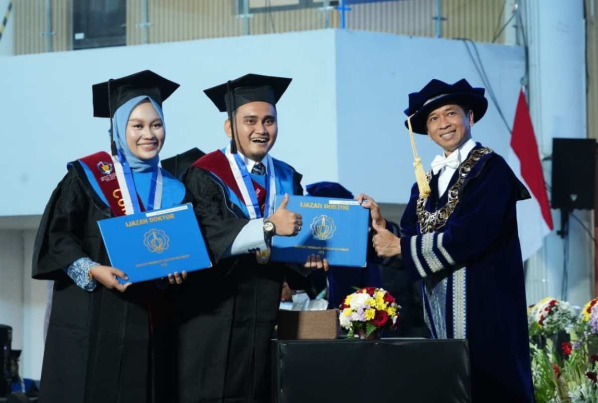 Perjalanan Cinta Andika dan Rossa Berbuah Dua Gelar Doktor dari ITS