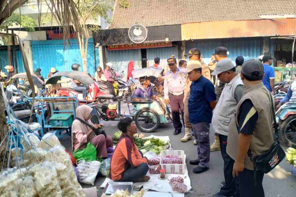 Disdagkop UM Bojonegoro Deadline Pedagang Lesehan Hingga Rabu